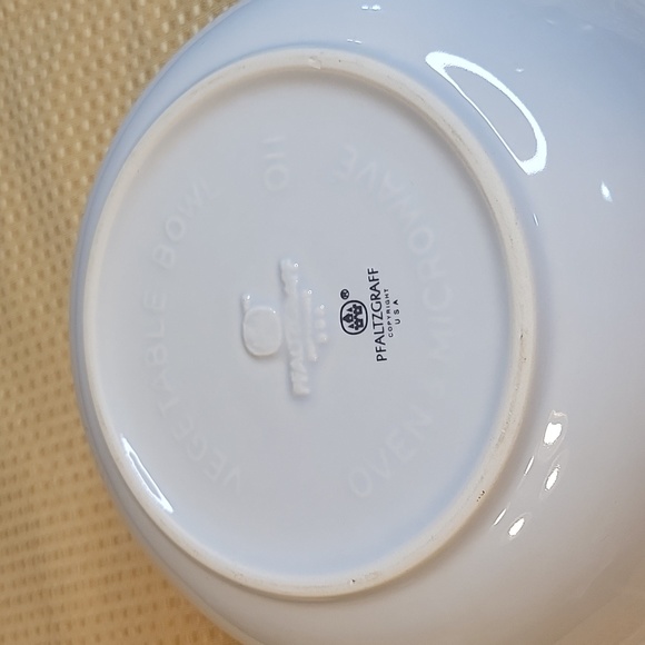 Pfaltzgraff Poetry Blue Roses ~ Floral Pattern Vegetable Serving Bowl - Picture 5 of 5